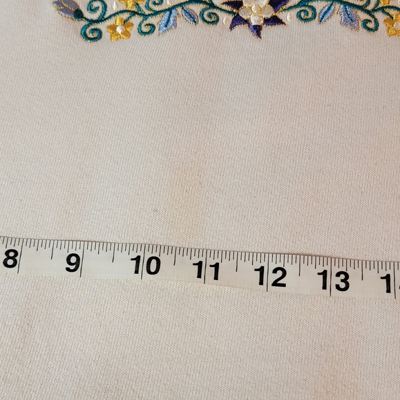 Cacun Embroidered Vintage Grandma Sweatshirt Crewneck Women's Size L - Picture 12 of 16